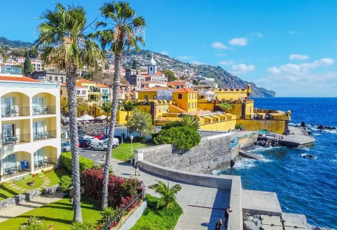 funchal-madeira-madeira-iEwUOXuNWEO6CCq8CUAMrQ