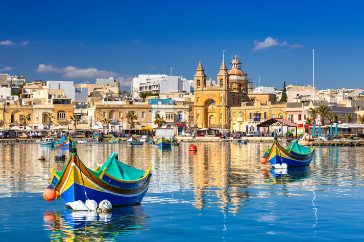 shutterstock_1929820274